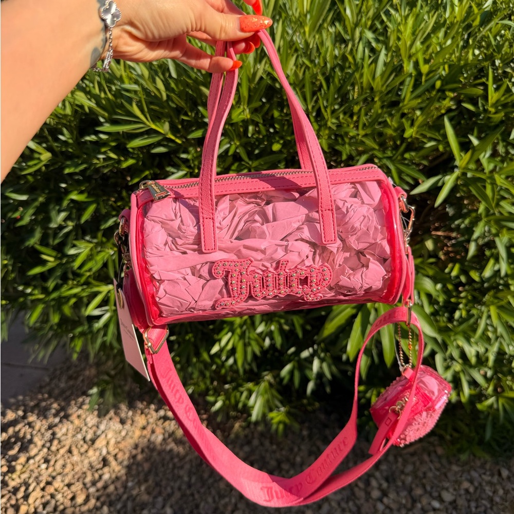 *BNWOT JUICY COUTURE PINK CROSSBODY BARREL BAG WITH STUDDED MINI BAG CHARM*